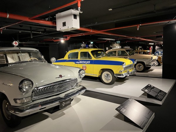 Excursion to H. Aliyev Center + Retro Car Museum